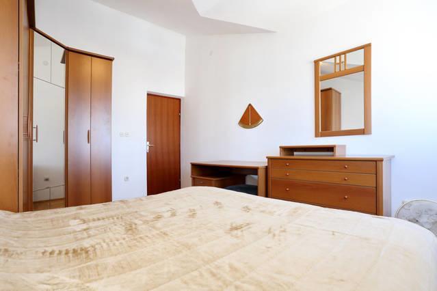 Apartment Sara Пировац Екстериор снимка