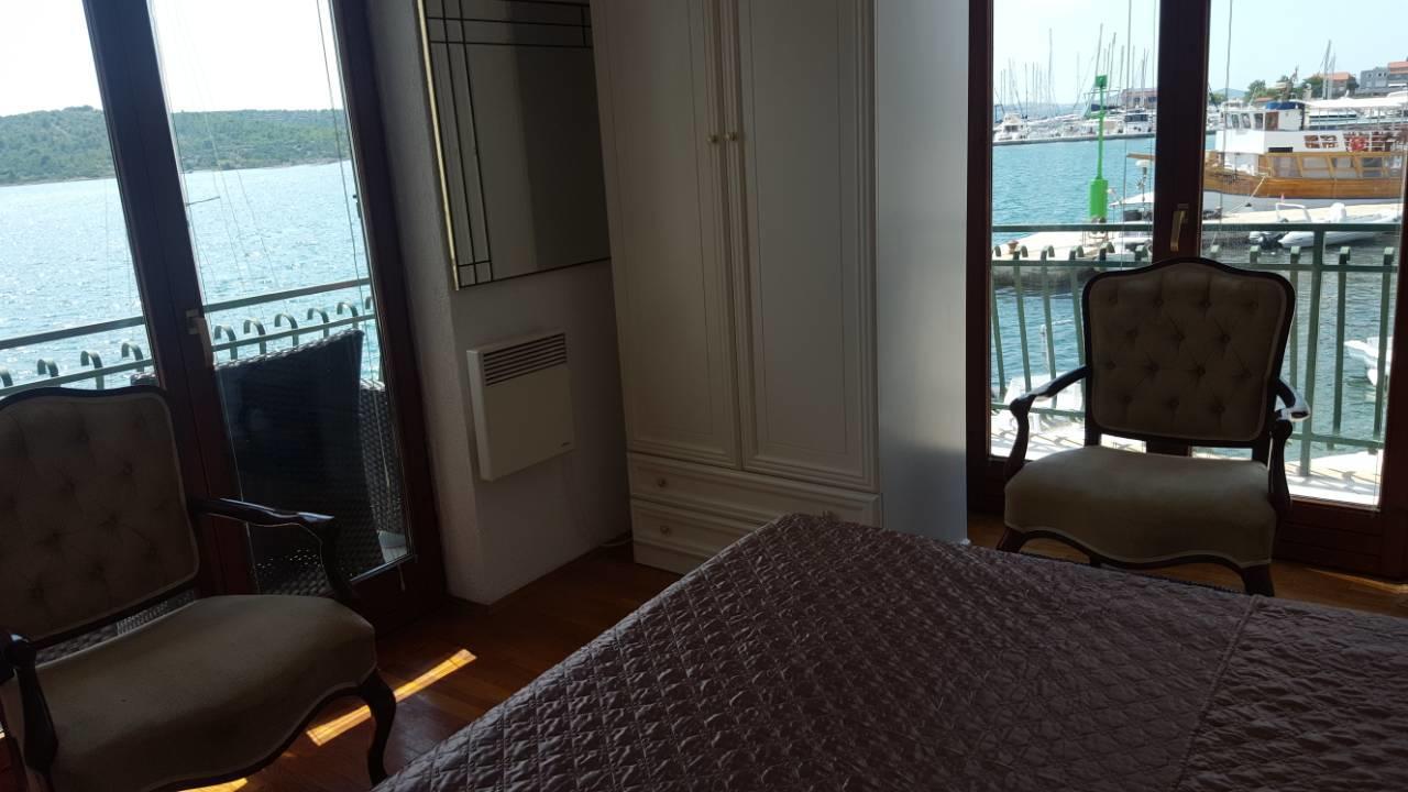Apartment Sara Пировац Екстериор снимка