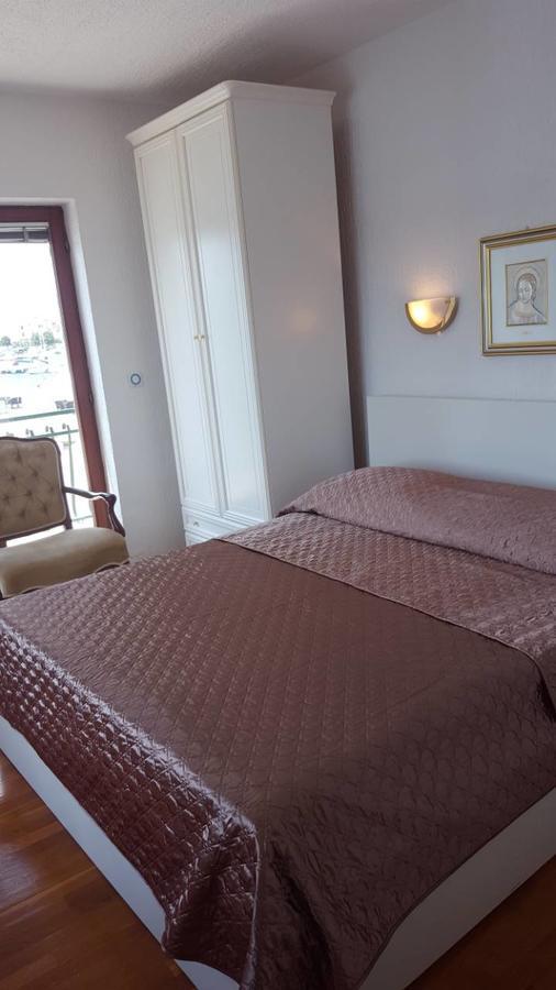 Apartment Sara Пировац Екстериор снимка