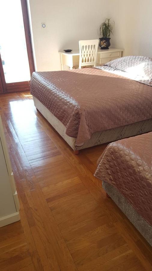 Apartment Sara Пировац Екстериор снимка